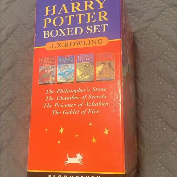 Harry Potter Books 1-4 Paperback Boxed Set - Picture 2 of 8